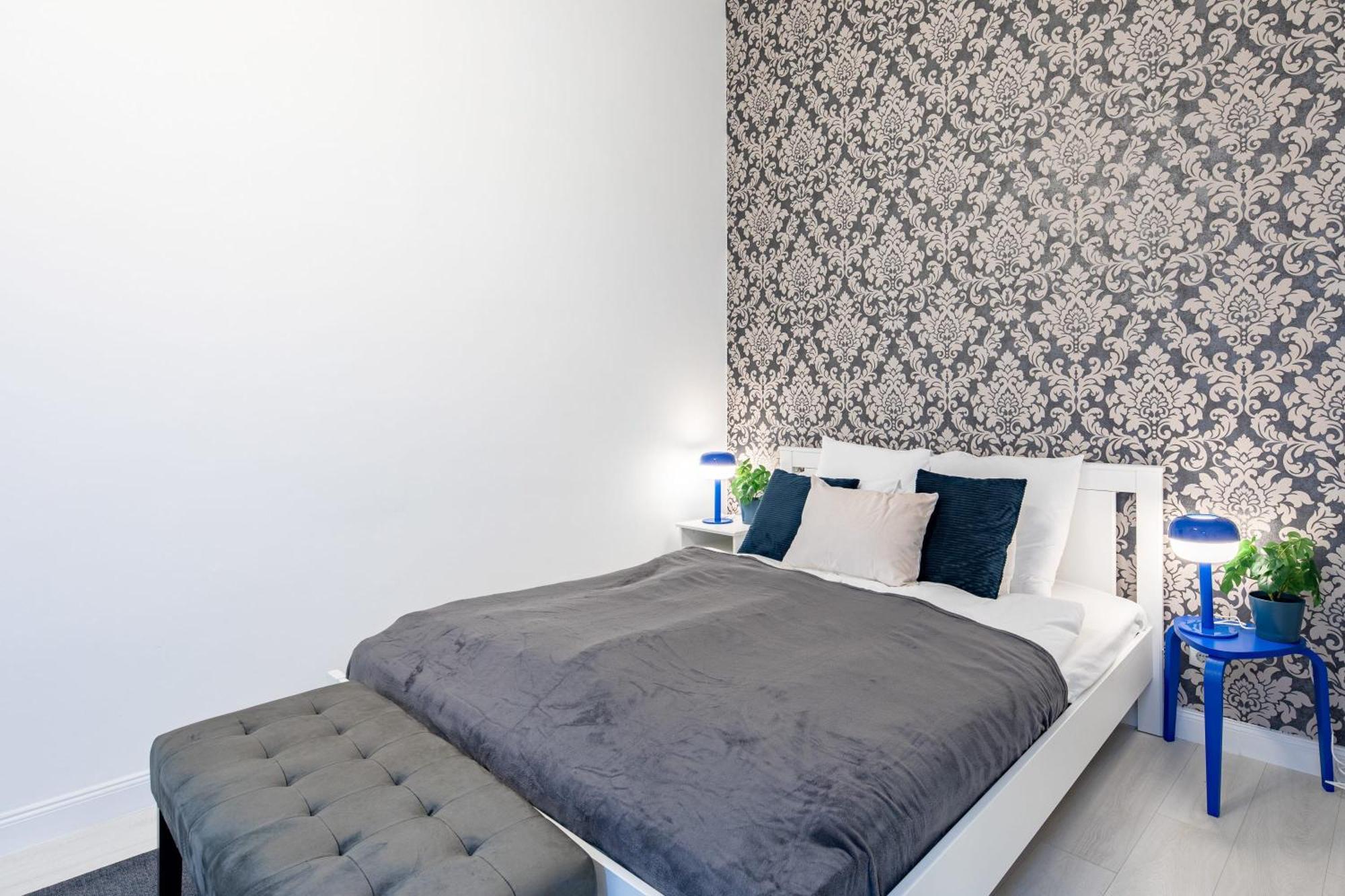 Central - Stylish - Spacious Apartamento